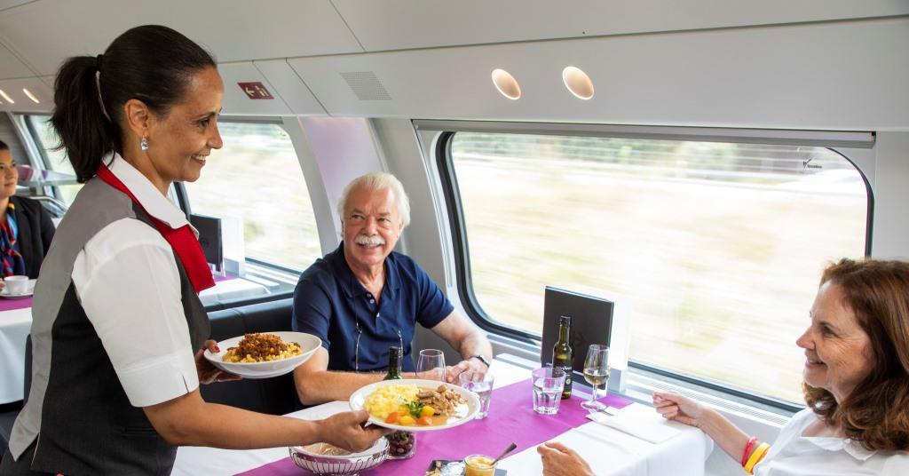 FV-Dosto dining car unveiled | News | Railway Gazette