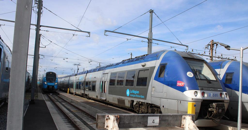 超格安一点 64211_bombardieragcphotojrmiea 外国車輌
