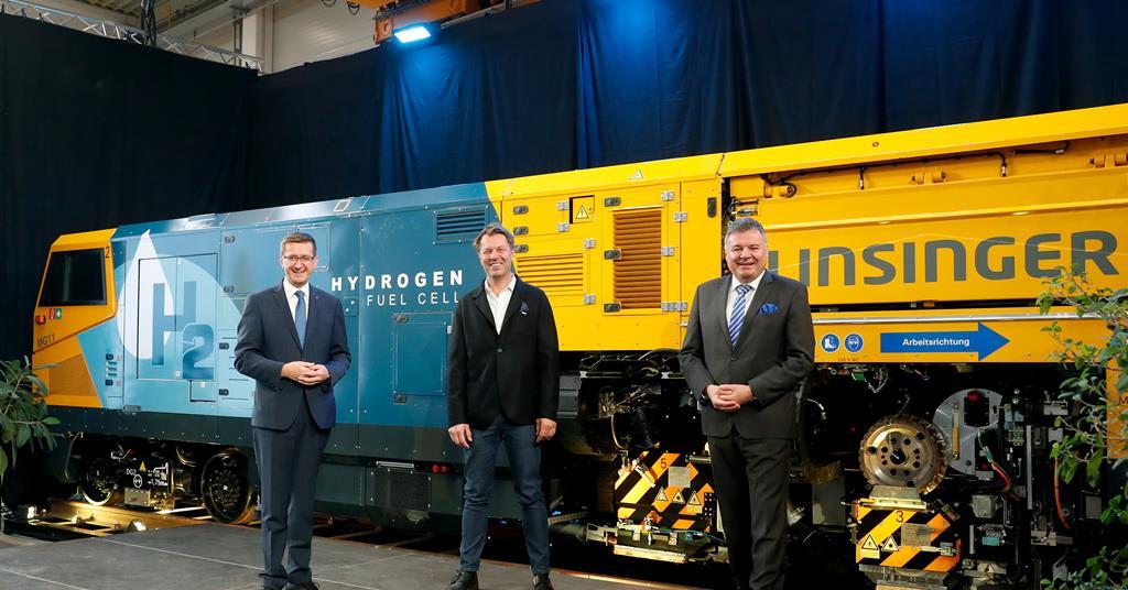 Hydrogen fuel cell rail milling machine unveiled | News | Railway ...