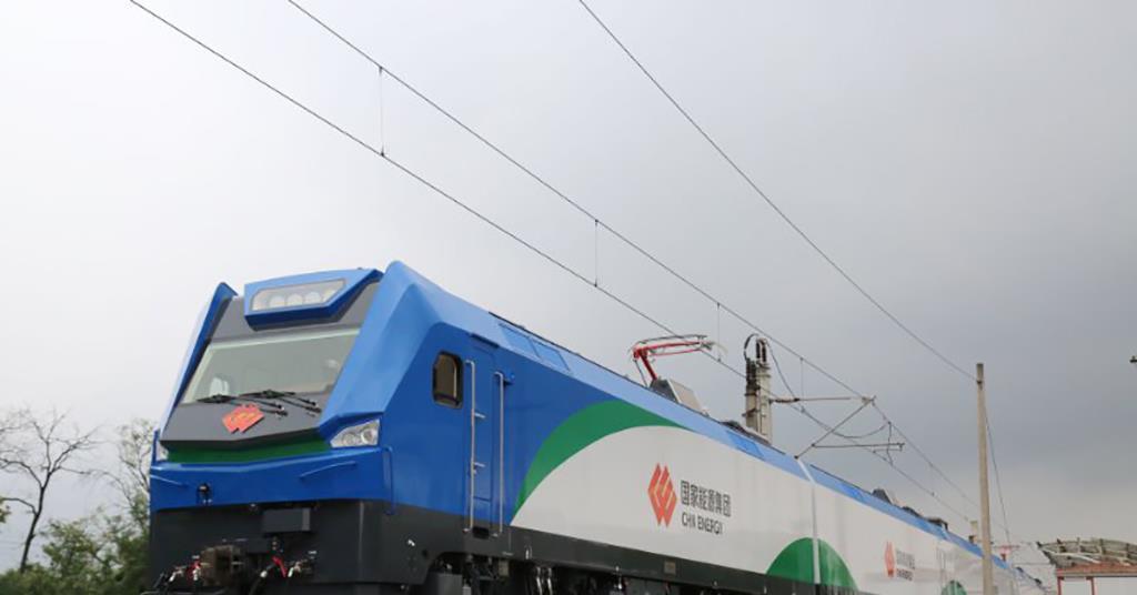 28·8 MW freight locomotive unveiled | News | Railway Gazette