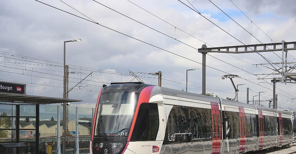 T11 Express opens in Paris News Railway Gazette International