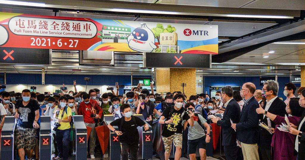 hong-kong-completes-its-longest-metro-line-metro-report-international