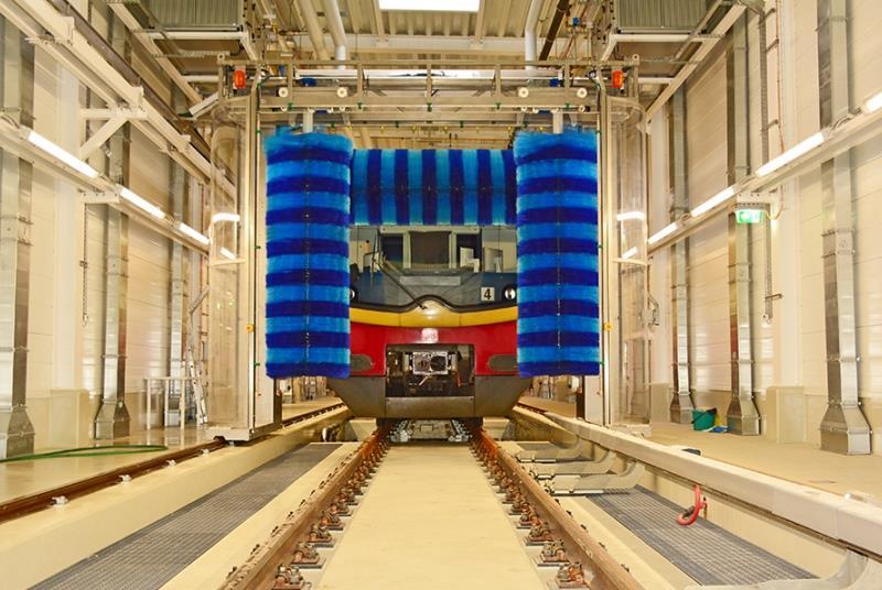 Longest train washing plant in Berlin enters service