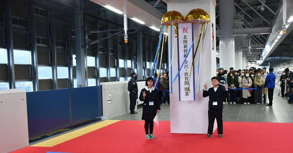 Japan Extending the Hokuriku Shinkansen In depth Railway Gazette