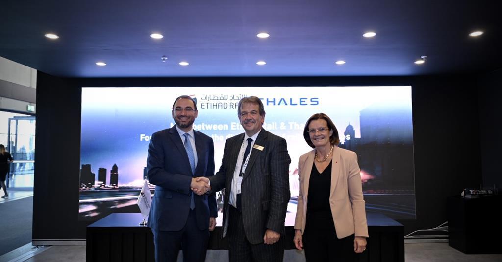 Etihad Rail signs agreements with Alstom, SNCF, Progress Rail and Thales