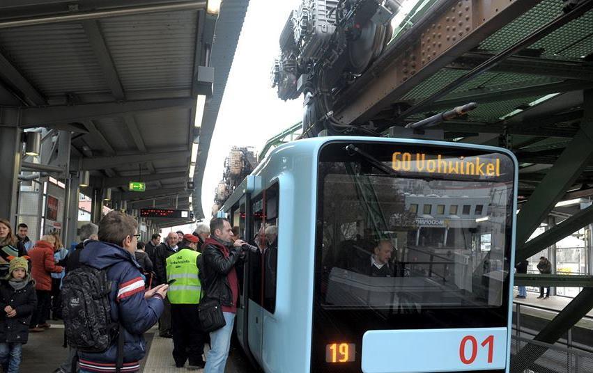 Generation 15 trainsets enter service in Wuppertal | Metro Report ...