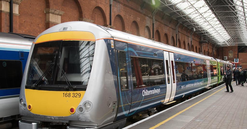 ‘Cleaner, quieter and quicker’ dieselbattery hybrid train enters