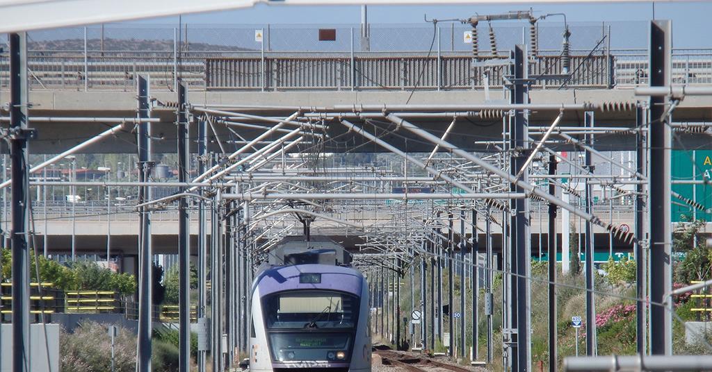 COTS technology cuts level crossing control system cost | News ...