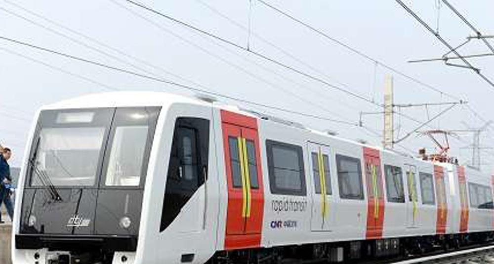 CNR Changchun unveils prototype suburban train | News | Railway Gazette ...