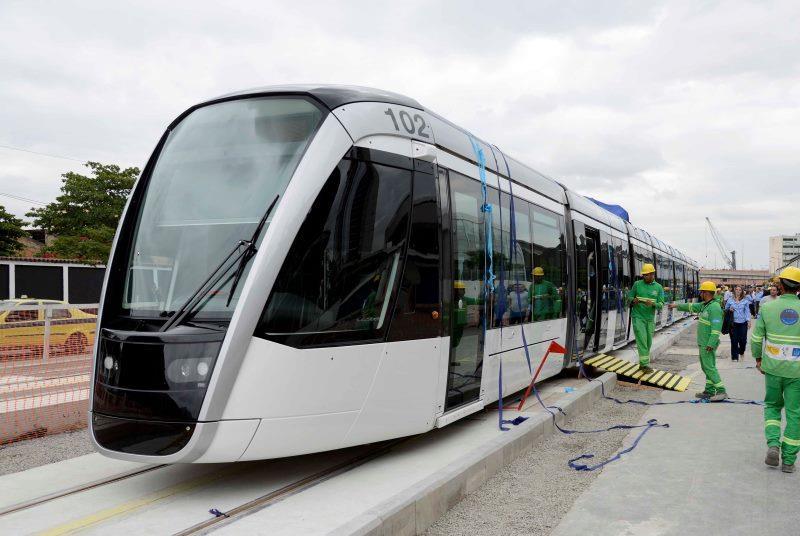 Catenary-free tram arrives in Rio de Janeiro | News | Railway Gazette ...