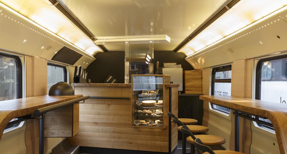 鉄道模型 HOBBYTRAIN SBB IC2000 Starbucks HOBBYTRAIN SBB IC2000 - 鉄道模型購入日記