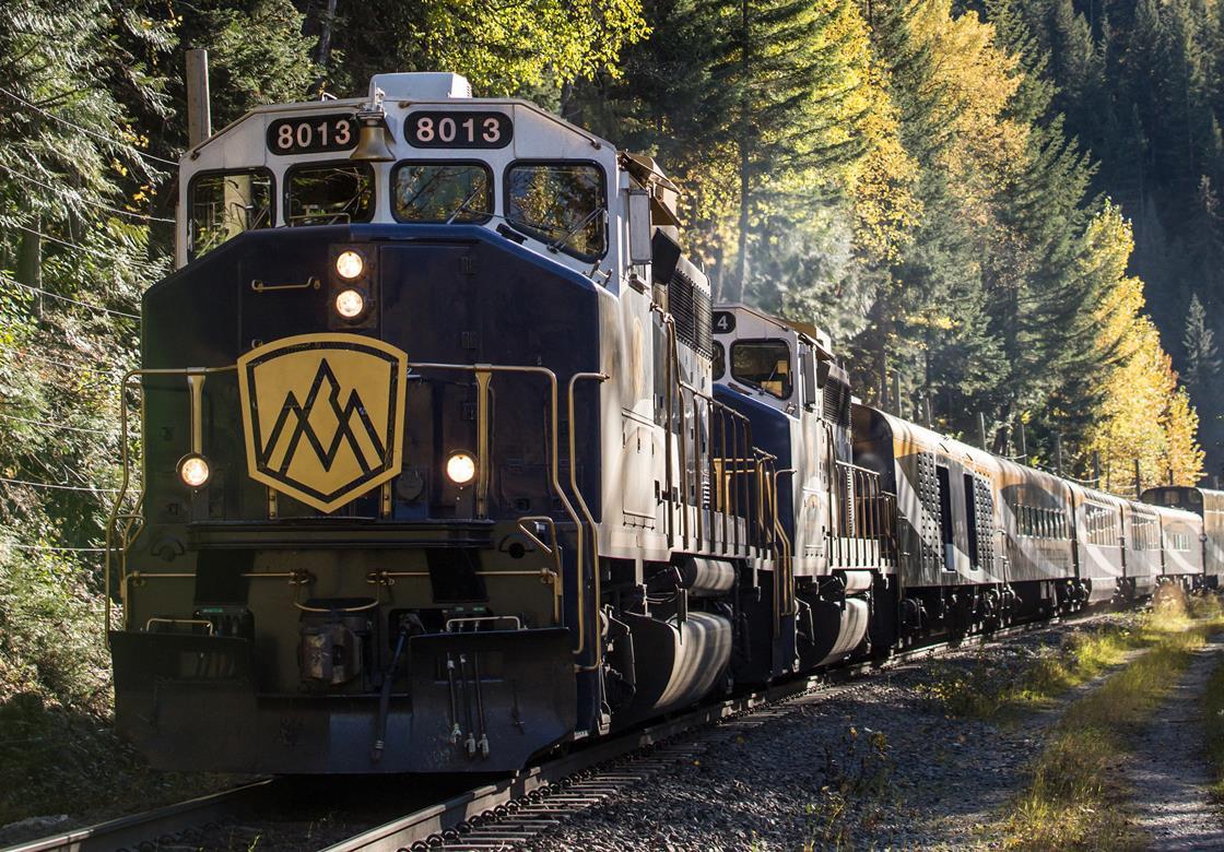 Rocky Mountaineer announces ‘Rockies to the Red Rocks’ luxury train