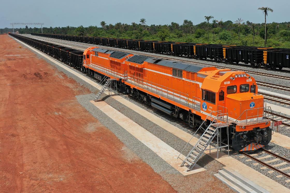 Guinean bauxite railway inaugurated News Railway Gazette International