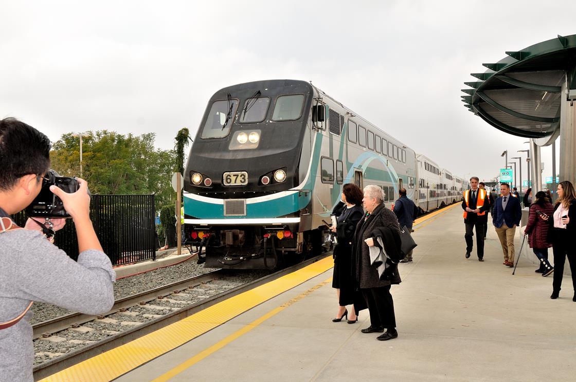 Metrolink marks 32m modernisation of Van Nuys station News Railway Gazette International
