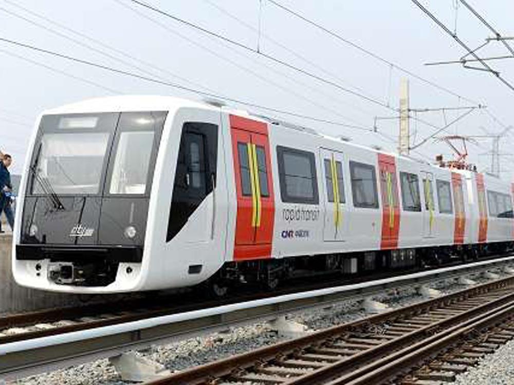 CNR Changchun unveils prototype suburban train | News | Railway Gazette ...