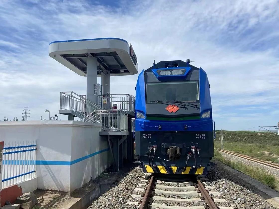 Vanguard STS Introduces HydroShunter Locomotive and Hosts Round Table on Hydrogen Traction in Rail Industry