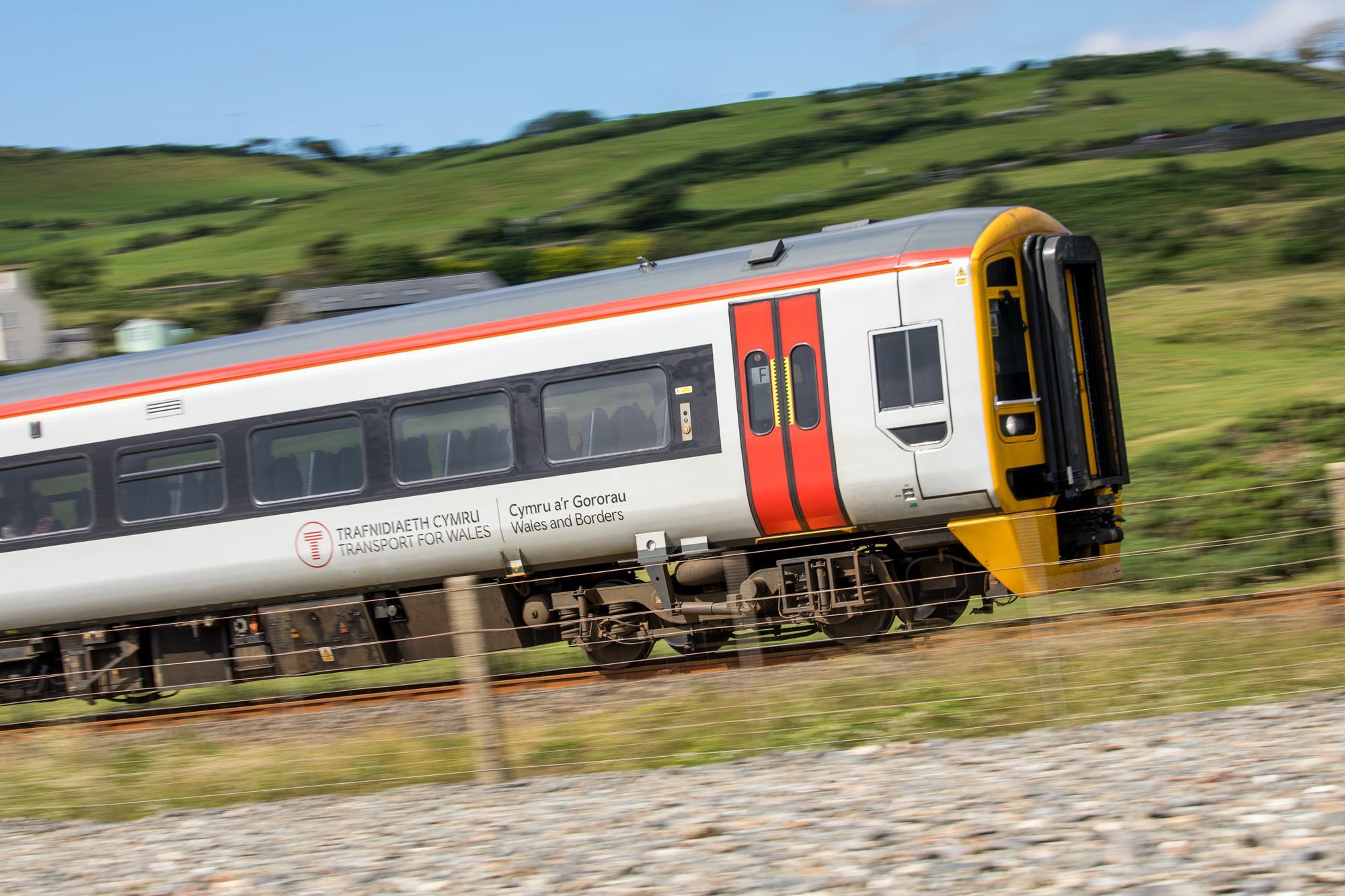 wabtec-rail-to-overhaul-class-158-dmus-rail-business-uk-railway