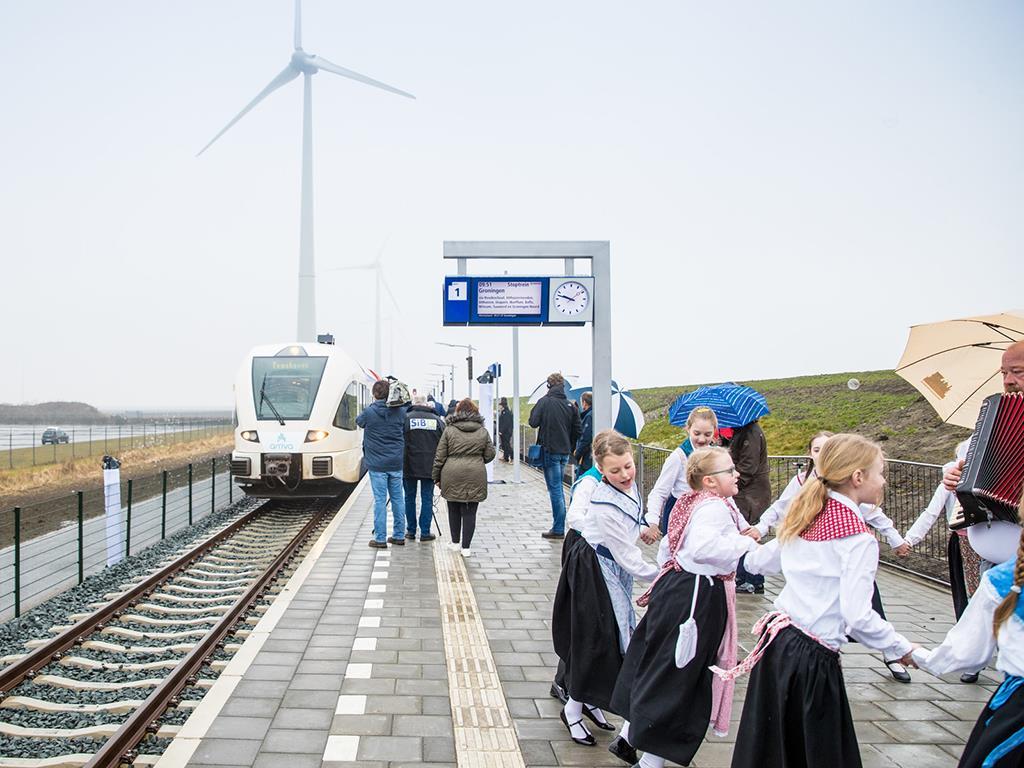 little dutch railway extension garage