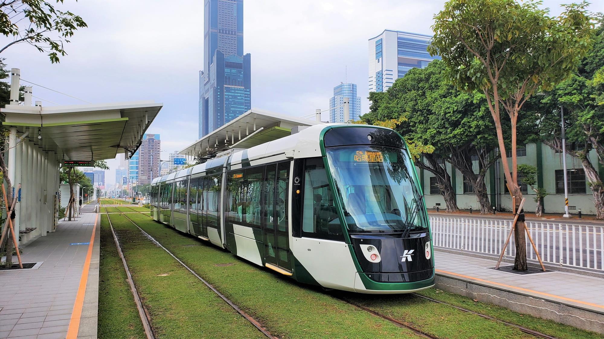 tram Gn4MUhVXgAAQ22m.jpg