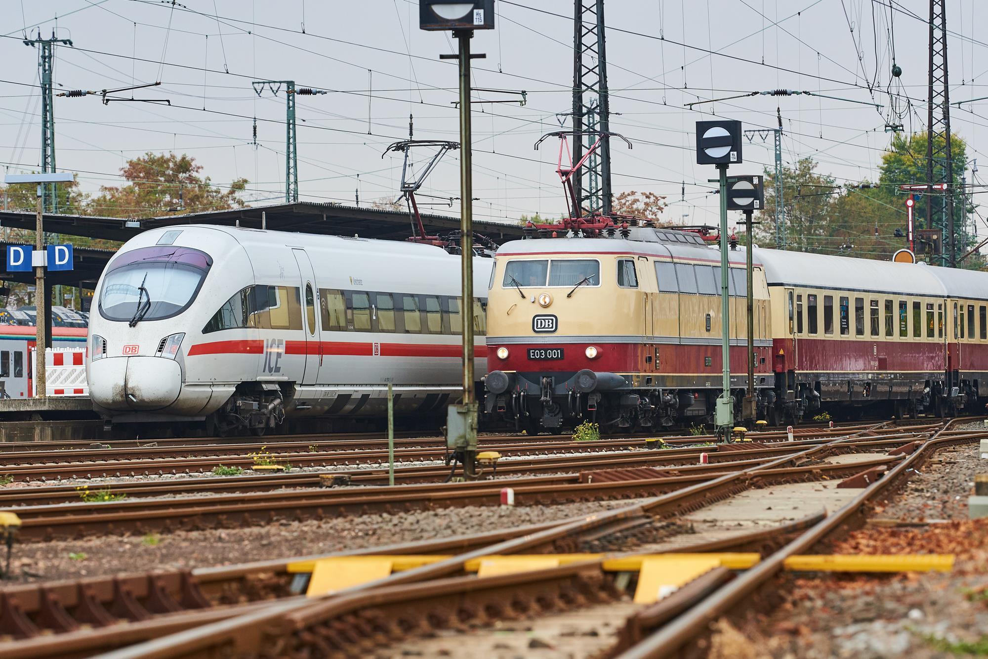 sticker De Kamer katoen Trans-Europ-Express renaissance proposed | News | Railway Gazette  International