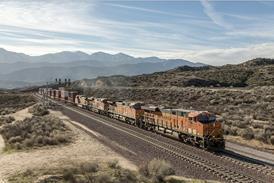 BNSF Barstow Mountain train (Photo BNSF)