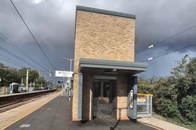 Grays lift (Photo c2c)