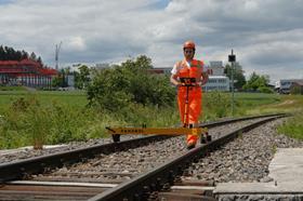 AmbergTechnologies_Pandrol_trolley_on_track