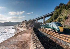 gb-GWR-802-teignmouth-Hitachi