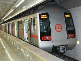 tn_in-delhi-metro-train_08.jpg