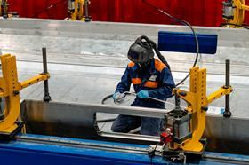 Stadler_szolnok_hegesztes2