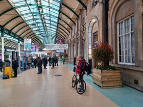 Hull Paragon station councourse (Photo TPE)