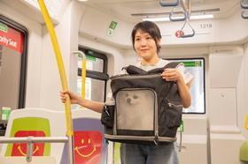 Hong Kong dog carrier (Photo MTR)