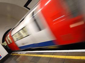 Generic tube train (TfL).