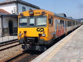 CP leases DMUs from RENFE for use on routes including Porto - Vigo.
