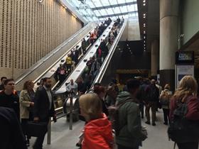 Elizabeth Line crowds Paddington-CJ