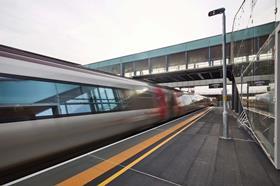 Image of CrossCountry train going through Worcestershire Parkway