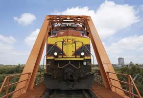 KCS_International Bridge Forward by Jacobo Parra large loco-4043_touchup_6-22