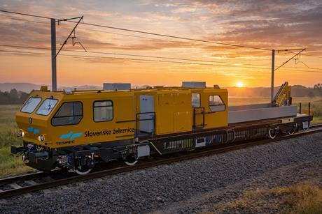Tesmec - SŽ Infrastruktura-Vehicle for track maintenance-white