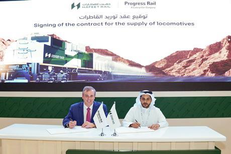 UAE to Oman railway project promoter Hafeet Rail has awarded Progress Rail a contact to supply 27 EMD SD70ACS diesel locomotives.