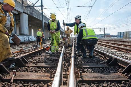 nl-track-maintenance-volkerrail-credit-prorail-JosVanZetten