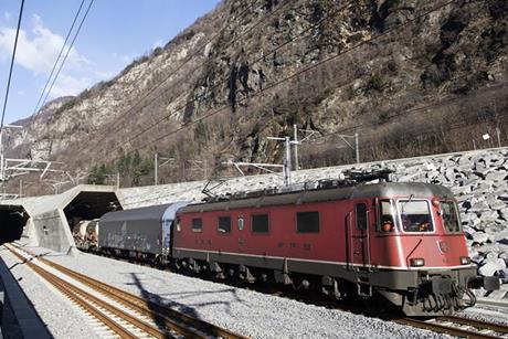 Freight train testing in the Gotthard Base Tunnel (Photo: AlpTransit Gotthard)>