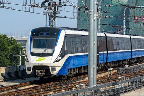 L1_Train_(PM246_01x005-006)_entering_Houde_Station,_Dongguan_Rail_Transit_20251228 (image Tim Wu Wikipedia)