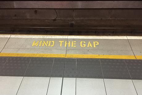 London Underground mind the gap (Photo Walkerud97, Pixabay)