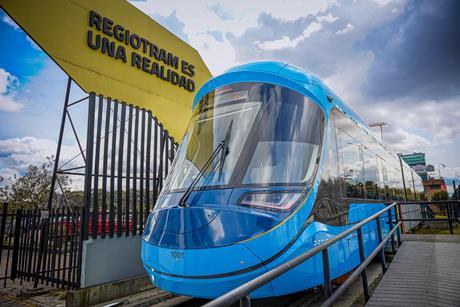 Regiotram de Occidente vehicle unveiled (image gov on Cundinamarca) (2)