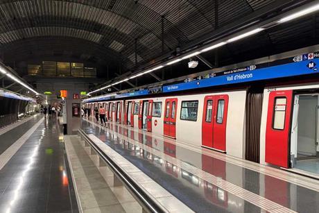Barcelona-Line-5-terminus