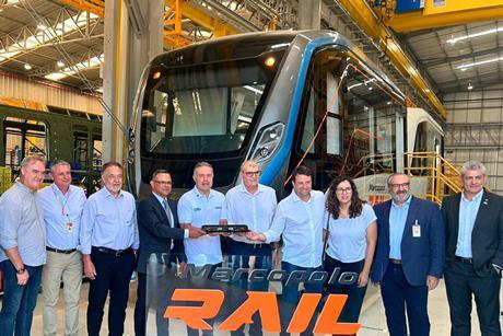 Araparica suburban rail DMUs under production (image Marcopolo Rail) (1)