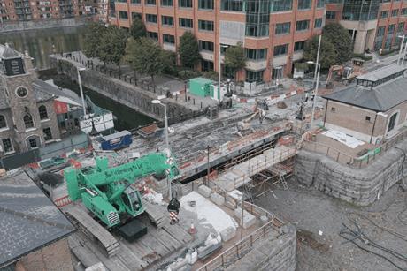 V4_TDLR_Georges_Dock_Fire_ (Photo Luas)