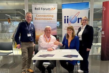 Rail Forum IIOM MoU