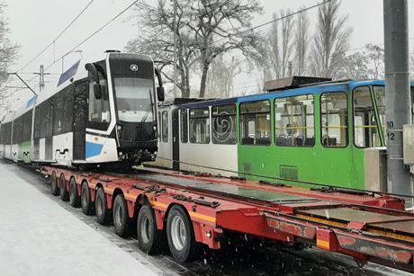 Modertrans Poznań delivered the first of 12 Moderus Gamma trams to Szczeciń (image Szczeciń city hall)