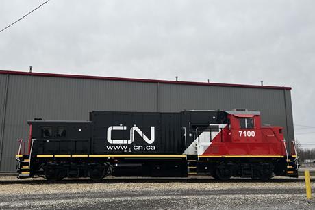 CN medium horsepower hybrid electric locomotive